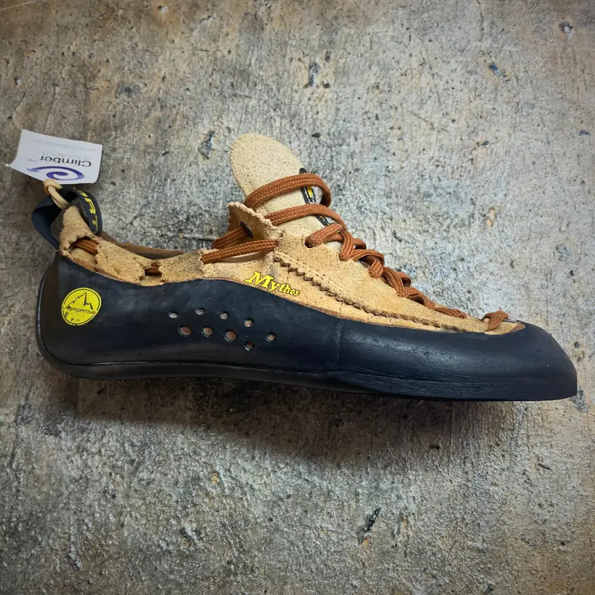 La Sportiva Mythos reparado con suela larga, vista 3